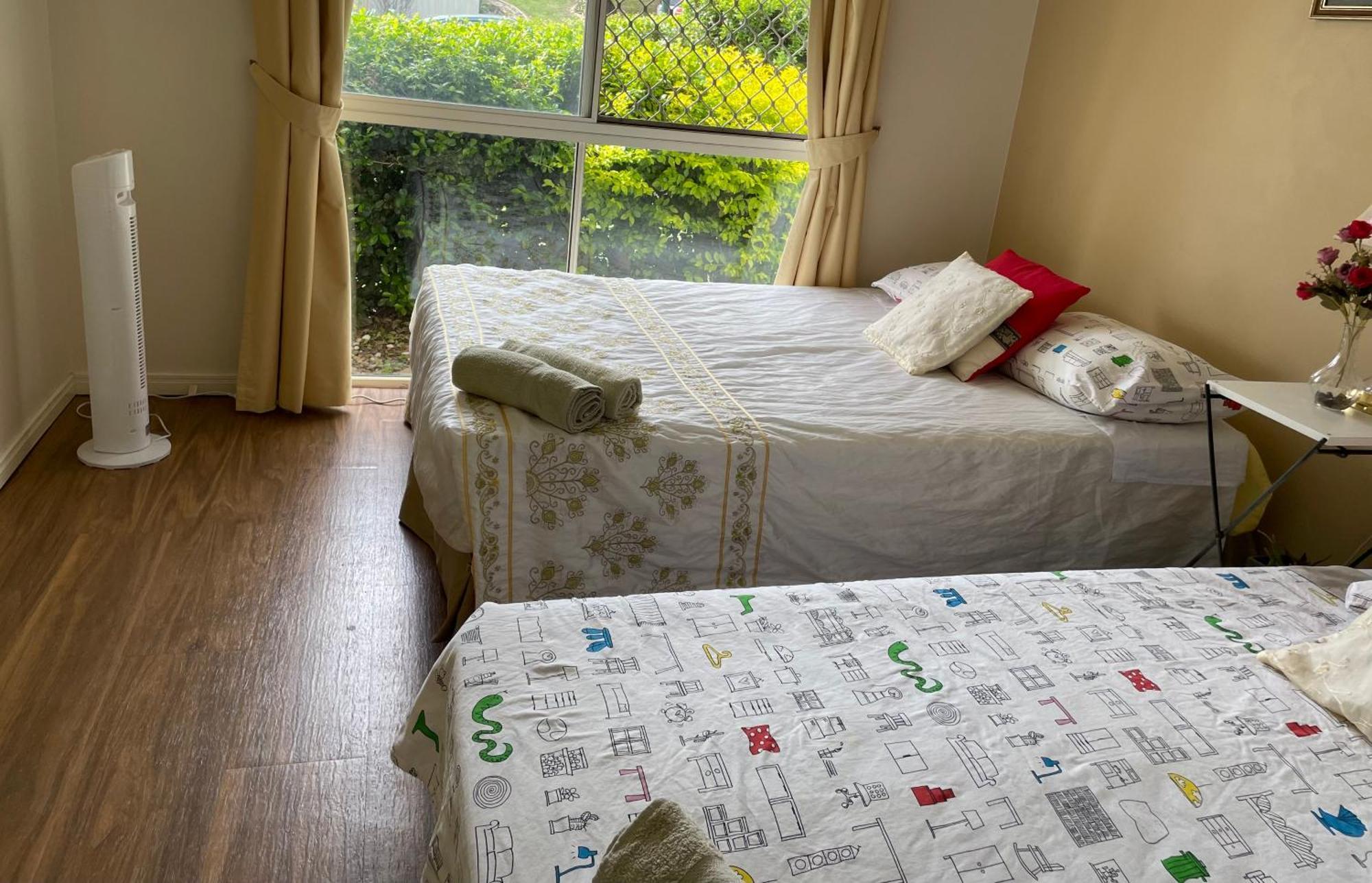Theme Parks Amituofo Homestay Gold Coast Extérieur photo