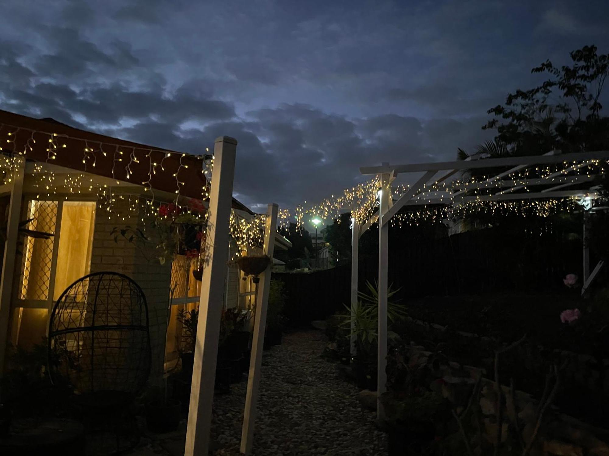 Theme Parks Amituofo Homestay Gold Coast Extérieur photo